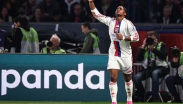 Joget Endrick Guncang PSG! Terkuak Alasan Selebrasi Bikin Emosi Raksasa Paris Membara!