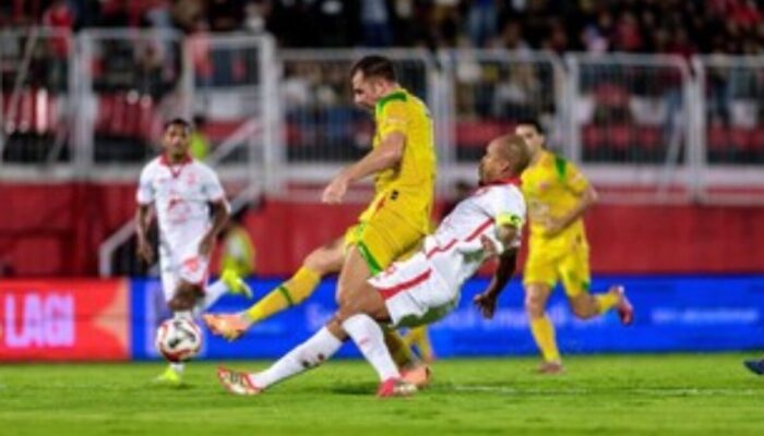 Malut United Dihajar Bajul Ijo 2-0: Bukti Keganasan Persebaya di Tanah Maluku!