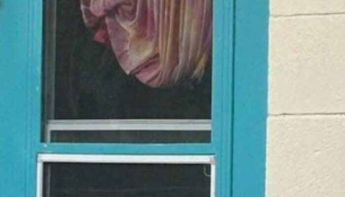 Misteri Wajah di Benda Mati: Otak Kita Tertipu atau Ada Pesan Tersembunyi?