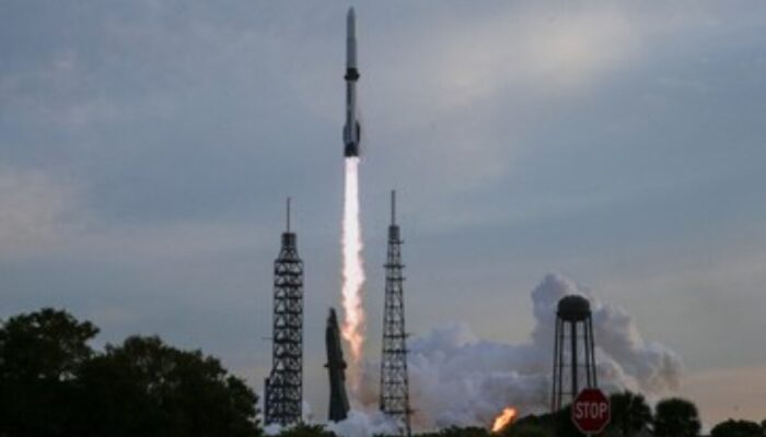 Roket Jeff Bezos Mendadak Dilarang Terbang! Terkuak Alasan di Balik Penyelidikan FAA