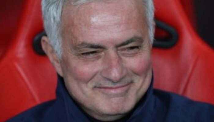 Mourinho Tahan Diri! Mengapa The Special One Belum Mau Ucapkan Selamat pada Chivu yang Selangkah Lagi Juara?