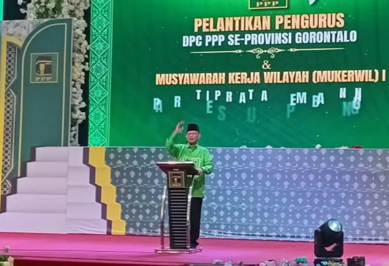 Ismet Mile Lantik 6 DPC PPP Gorontalo, Targetkan Tambah Kursi DPRD