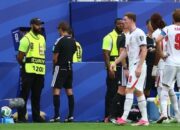 Kontroversi Gol Kena Kabel Warnai Kelolosan Inggris ke Semifinal