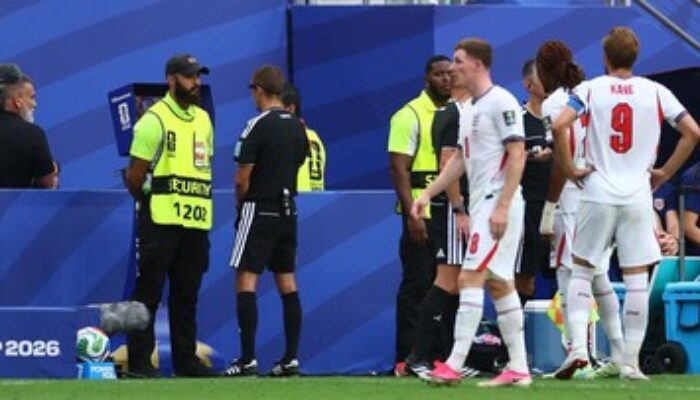 Kontroversi Gol Kena Kabel Warnai Kelolosan Inggris ke Semifinal