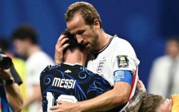 Sikap Sportif Lionel Messi Hibur Harry Kane Usai Semifinal Dramatis 3 Sikap Sportif Lionel Messi Hibur Harry Kane Usai Semifinal Dramatis